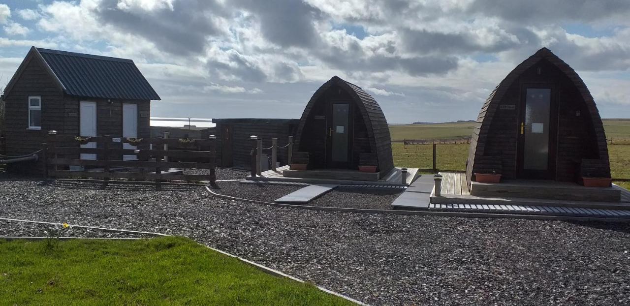 Hillside Camping Pods And Shepherd'S Hut Wick  Extérieur photo