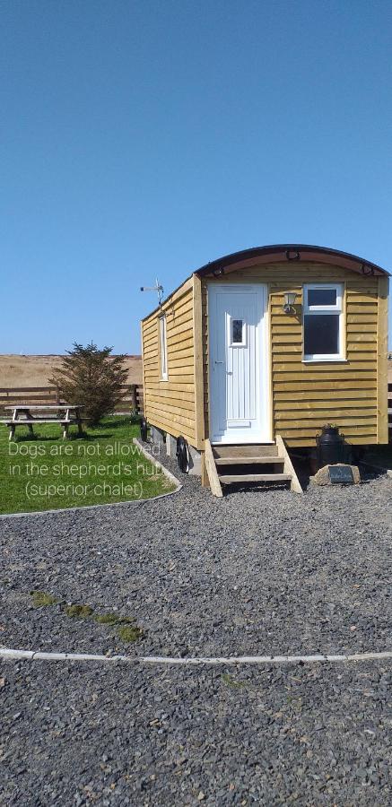 Hillside Camping Pods And Shepherd'S Hut Wick  Extérieur photo