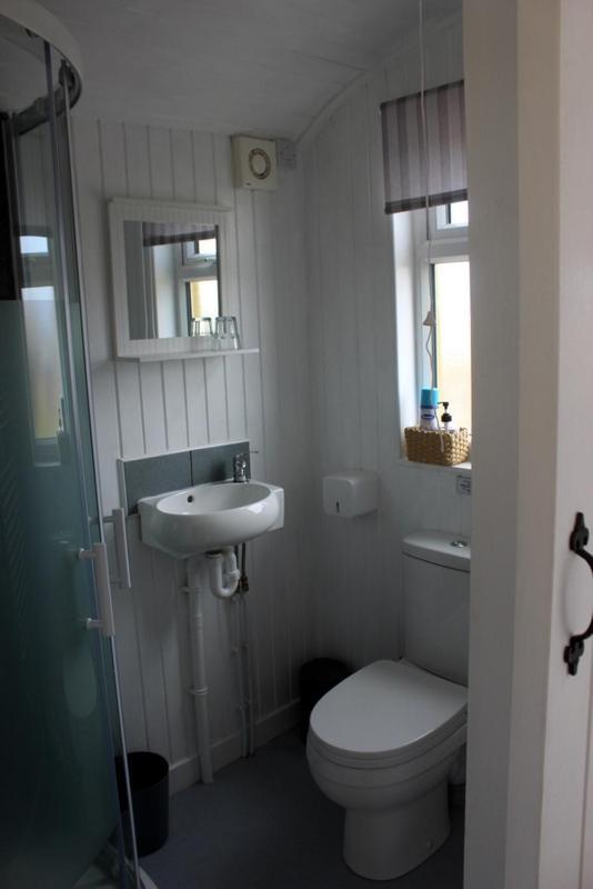 Hillside Camping Pods And Shepherd'S Hut Wick  Extérieur photo