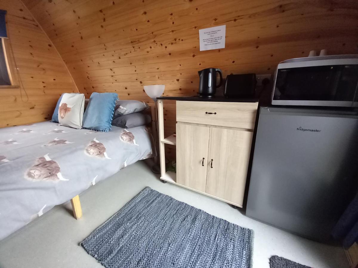 Hillside Camping Pods And Shepherd'S Hut Wick  Chambre photo