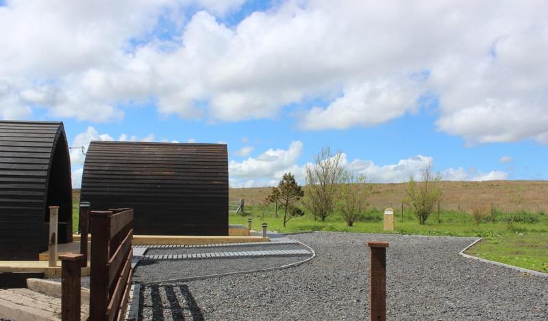 Hillside Camping Pods And Shepherd'S Hut Wick  Extérieur photo