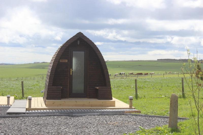 Hillside Camping Pods And Shepherd'S Hut Wick  Extérieur photo